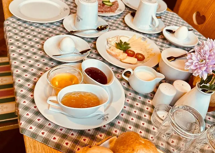 Moenchswalder Bergbaude Bed & Breakfast *